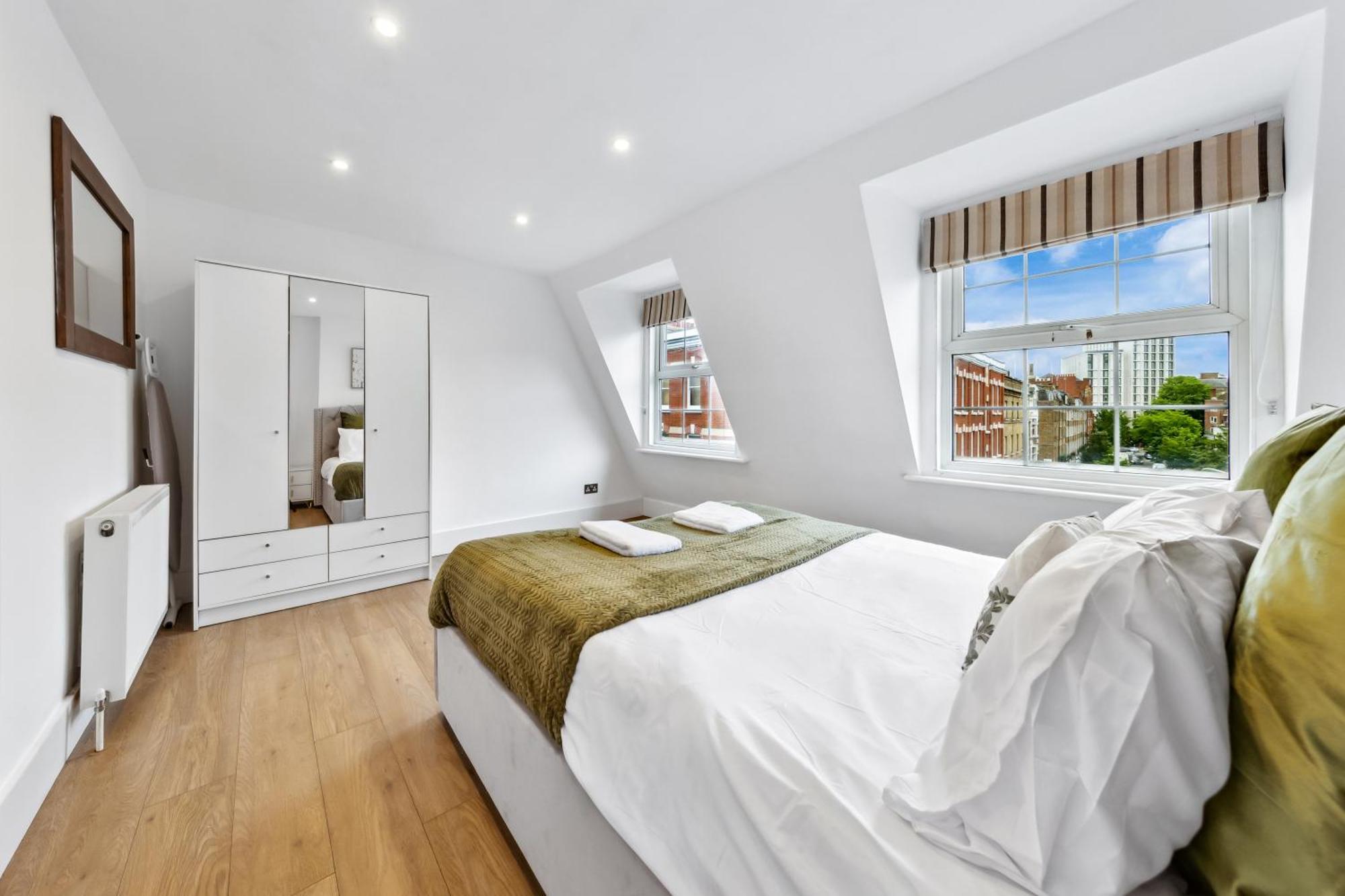 1br Gem Short Walk To Hyde Park And Oxford Street Apartment London