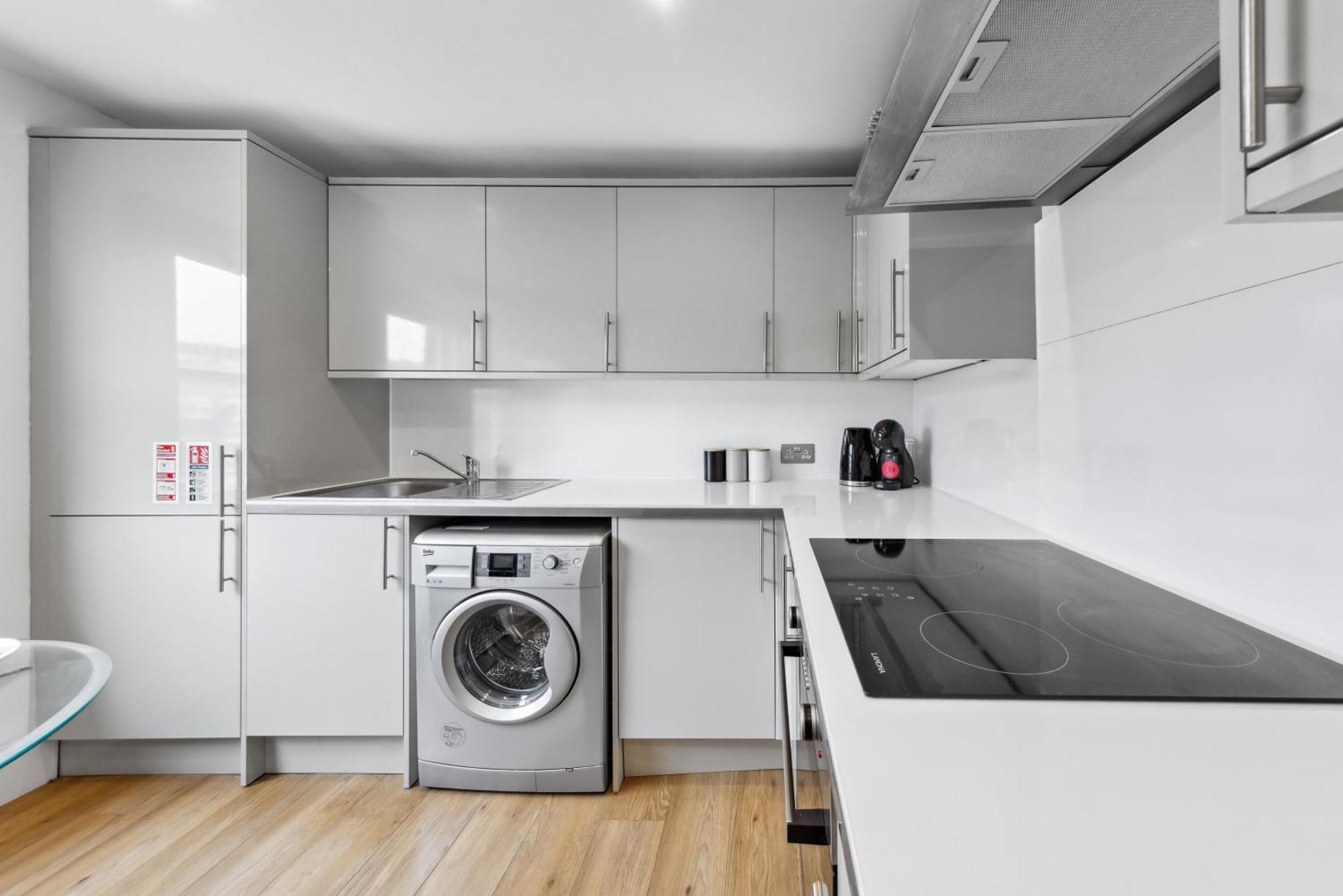 1br Gem Short Walk To Hyde Park And Oxford Street * London